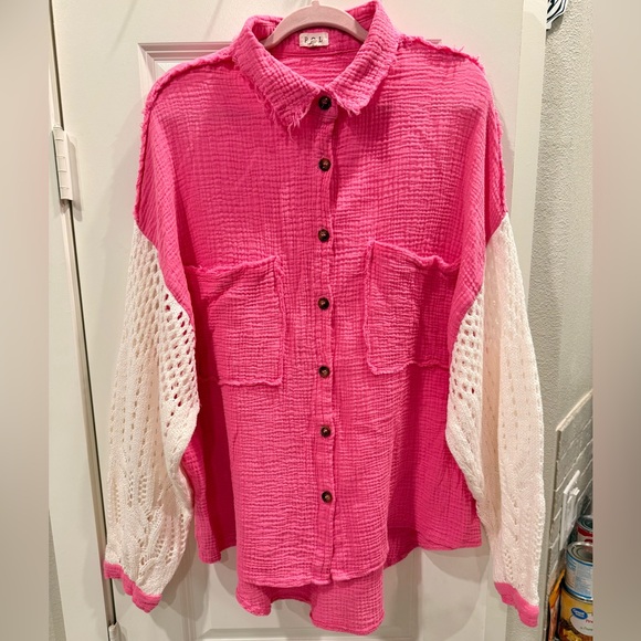 POL Tops - POL Pink Button-Down Shirt with Cream Crochet Sleeves. New No Tags Size L